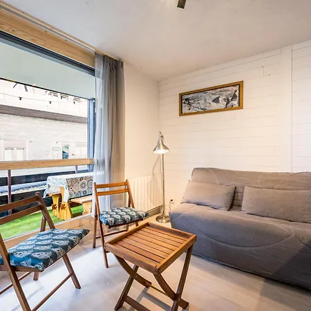 Skis Aux Pieds Apartment
